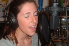 Doreen Strauss (Melanie) in Recording Studio